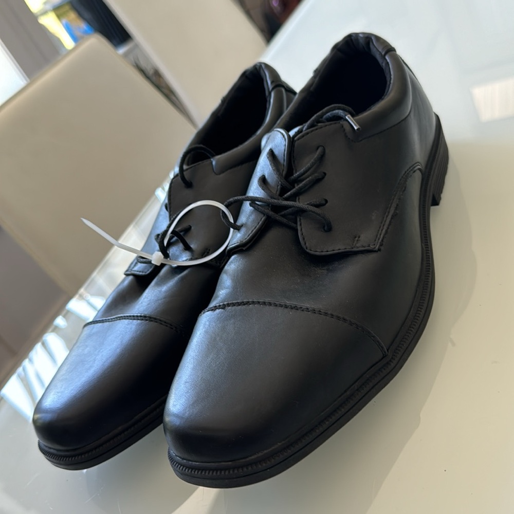 Rockport men’s lace-up shoes - size 12